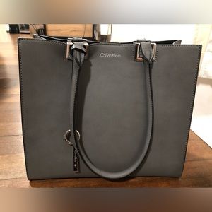 Grey Calvin Klein shoulderbag
